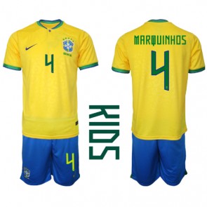 Brazylia Marquinhos #4 Koszulka Podstawowych Dziecięca MŚ 2022 Krótki Rękaw (+ Krótkie spodenki)